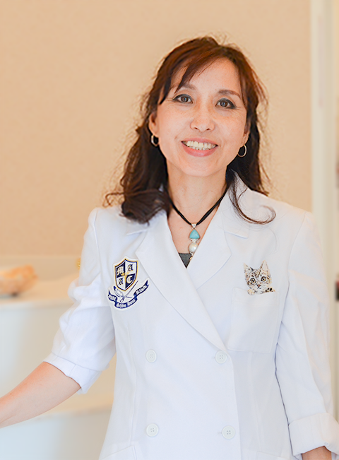 マアク皮膚科院長 藤村 真美